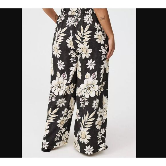 Torrid 0 L 12 Pull on Wide Leg Pant Floral - Picture 3 of 8